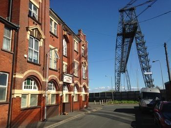 The West Of England Tavern Newport  Extérieur photo